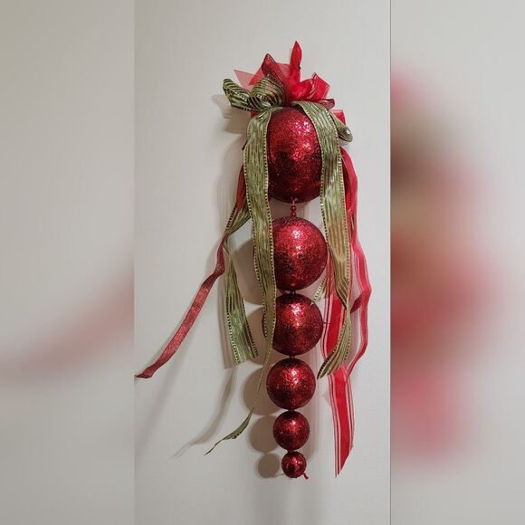 Hanging Christmas Decor for Door or Wall Red Styrofoam Balls with Shiny Ribbons - Picture 1 of 8